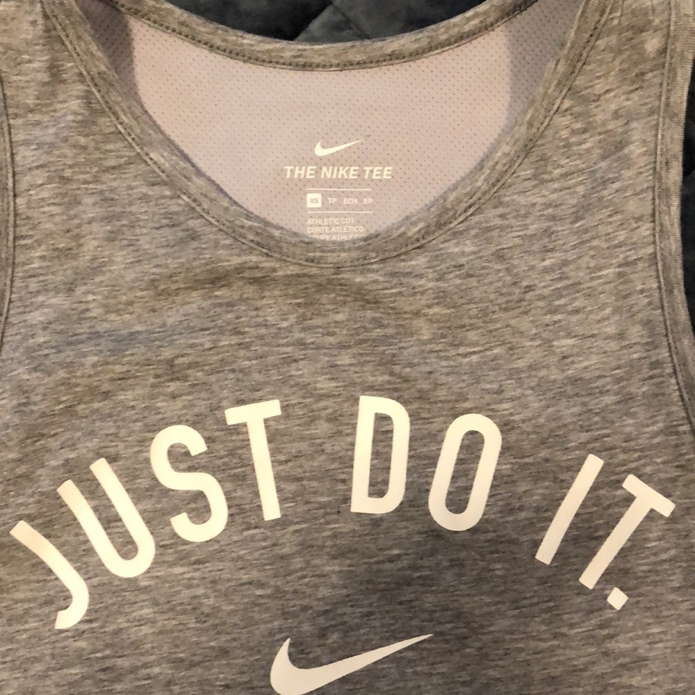 Tank Top // Nike - Picture 2 of 3
